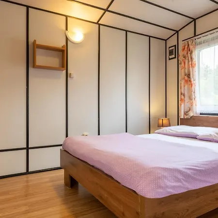 Dom Goscinny Bursztynek * Wladyslawowo