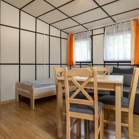 Dom Goscinny Bursztynek * Wladyslawowo